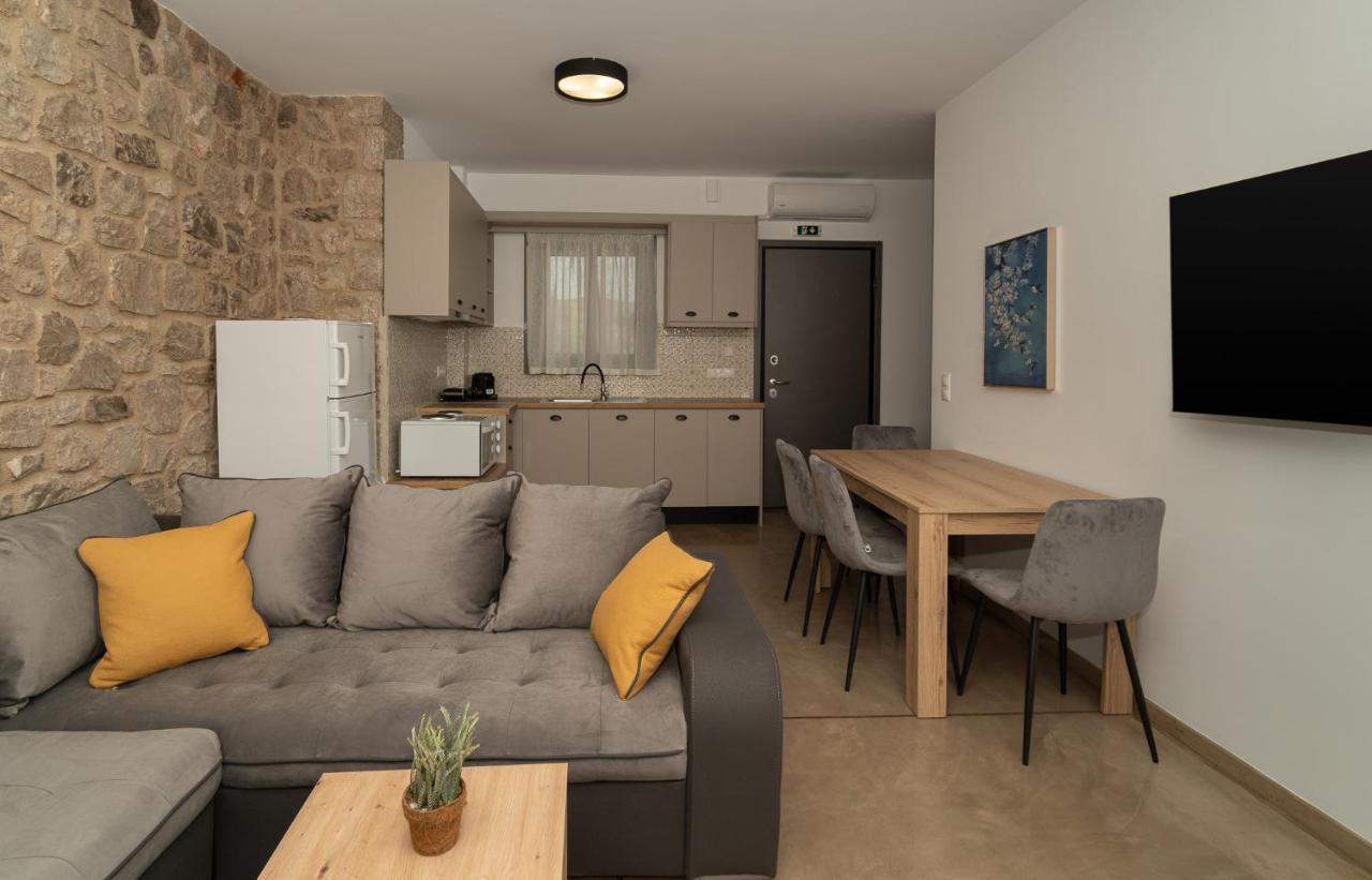 Lithos Suites Finikounta Eksteriør bilde