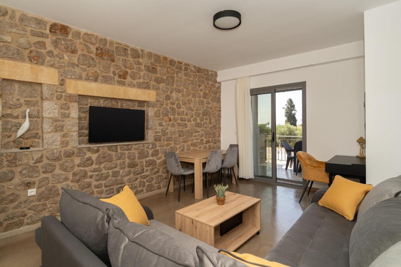 Lithos Suites Finikounta Eksteriør bilde